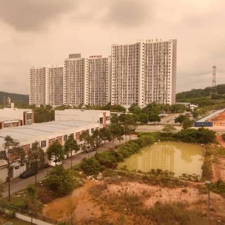 Hzb301-Selfcheck-In-Wi-Fi- Netflix- Parking- Pool-2 Bedroom- Klia, 7099 Sepang Dış mekan fotoğraf