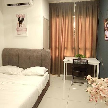 Hzb301-Selfcheck-In-Wi-Fi- Netflix- Parking- Pool-2 Bedroom- Klia, 7099 Sepang Dış mekan fotoğraf