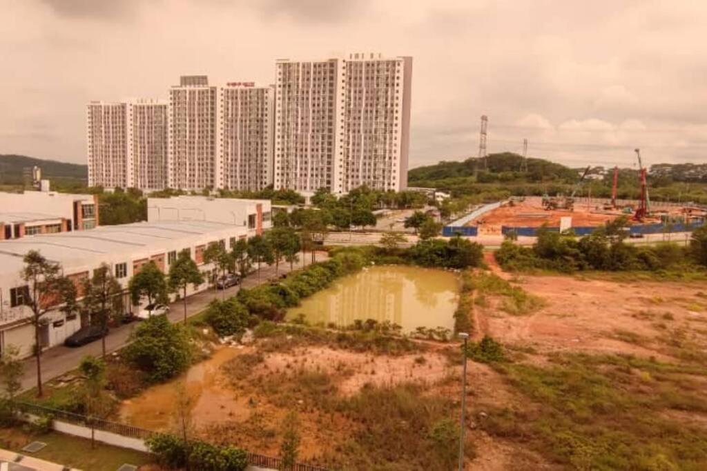 Hzb301-Selfcheck-In-Wi-Fi- Netflix- Parking- Pool-2 Bedroom- Klia, 7099 Sepang Dış mekan fotoğraf