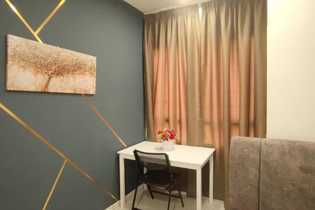 Hzb301-Selfcheck-In-Wi-Fi- Netflix- Parking- Pool-2 Bedroom- Klia, 7099 Sepang Dış mekan fotoğraf